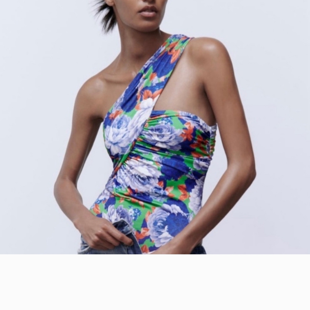 Floral One-Shoulder Top